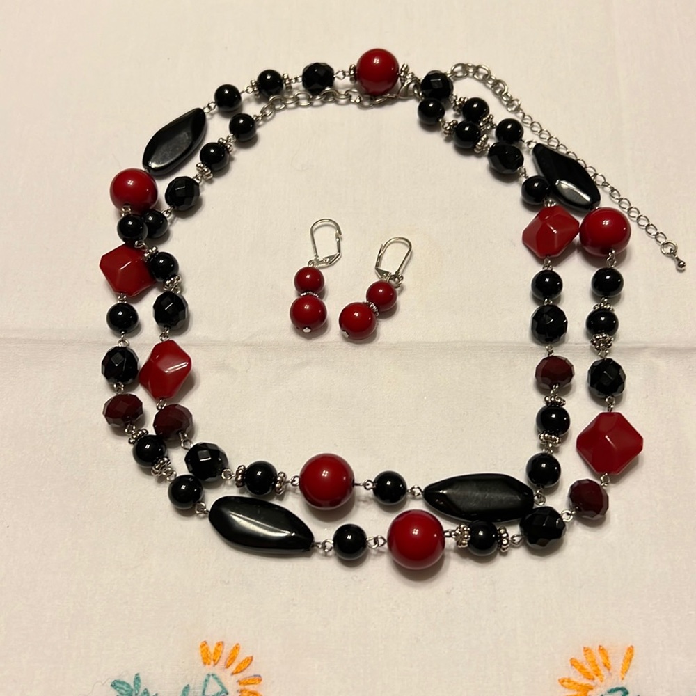 40-44” Red, Black and Silver necklace and earrings